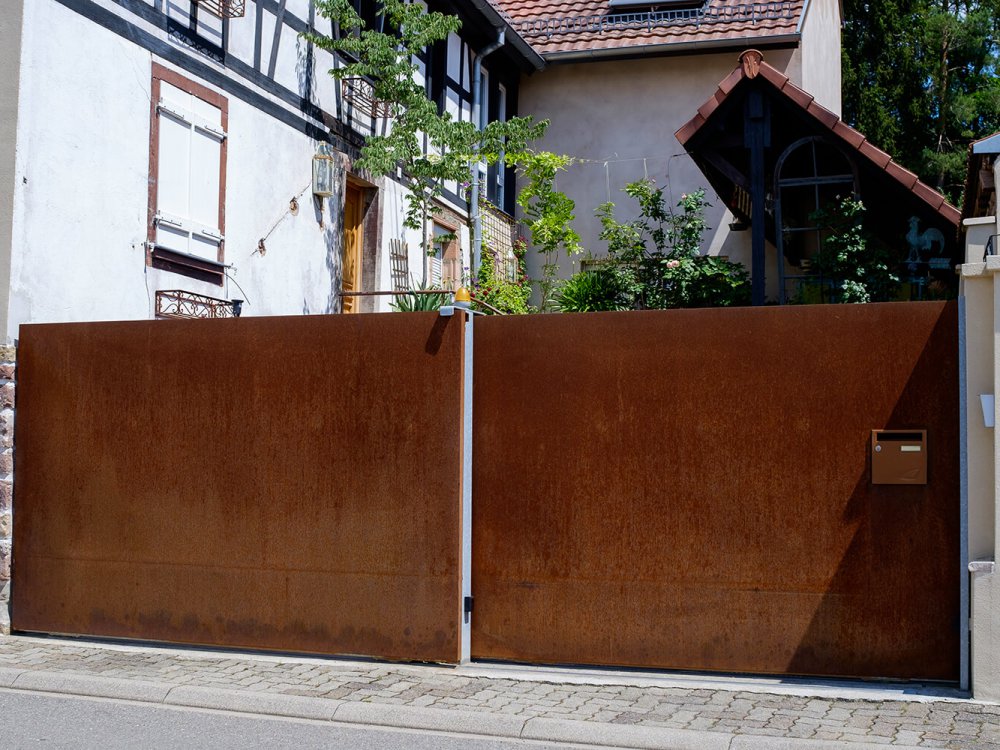 portail de maison en acier corten